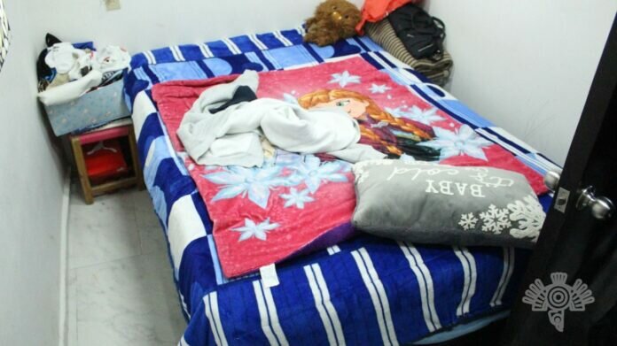 9AA3D7B4-2975-4444-8200-C6C6DC2F39BB